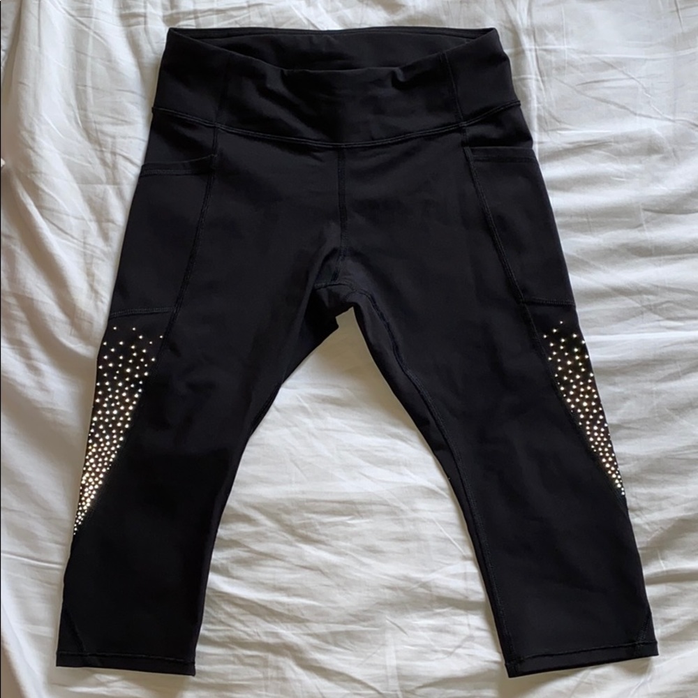 Lululemon Crop Tights with Reflective Dots